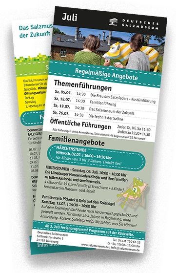 Vorschaubild für das Monatsprogramm Juli mit Blick auf die beiden Seiten des Flyers